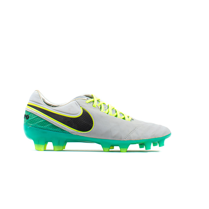 Nike tiempo legend vi shops sizing