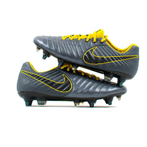 Nike Tiempo Legend sold 7 Elite Cleats