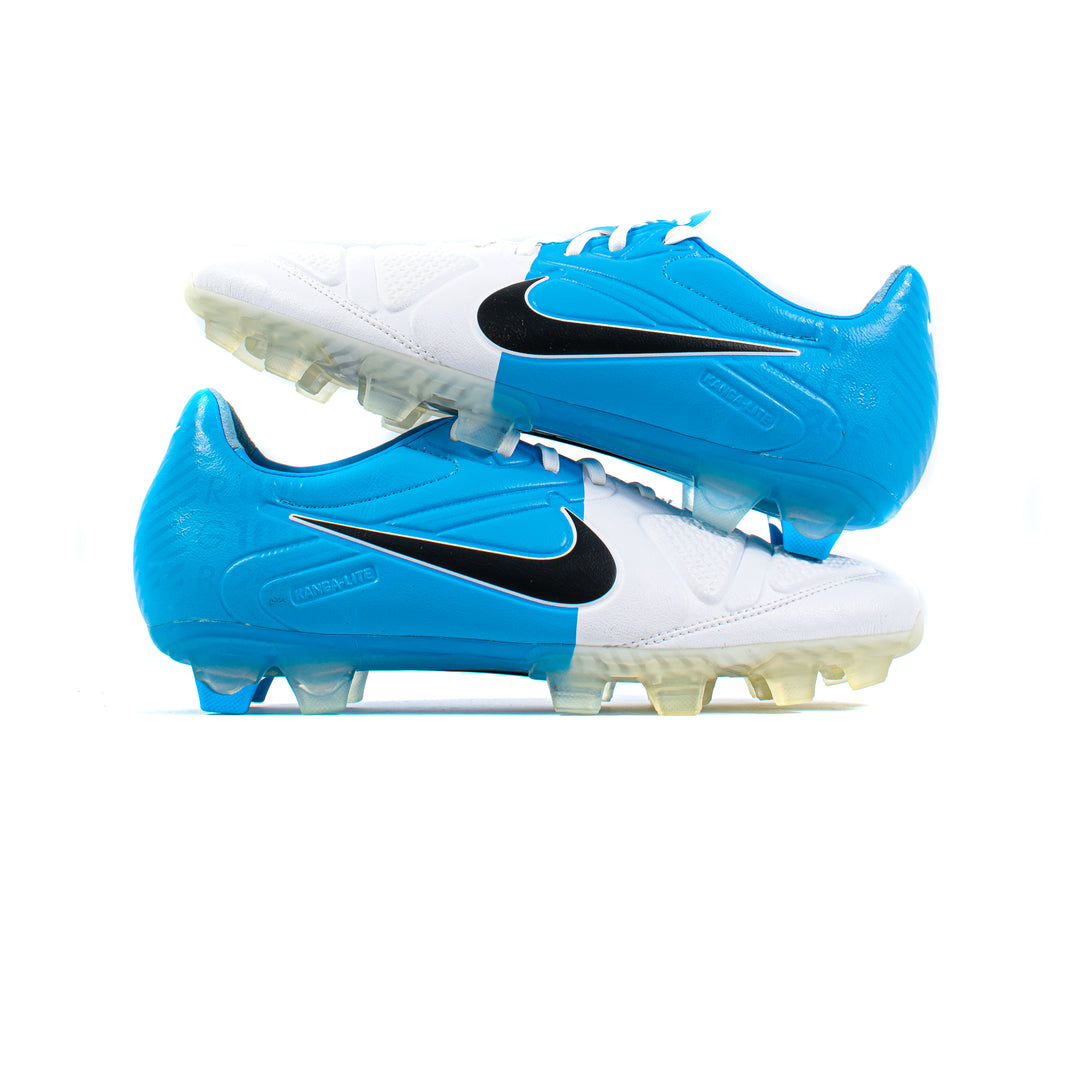 CTR360 Classic Soccer Cleats