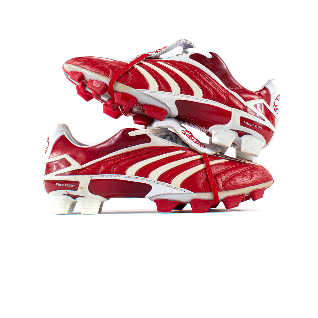 Predator football boots clearance red